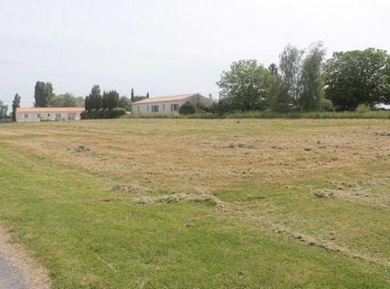 Bois, Poitou-Charentes 17240