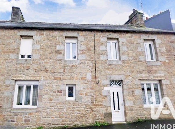 Plouaret, Brittany 22420
