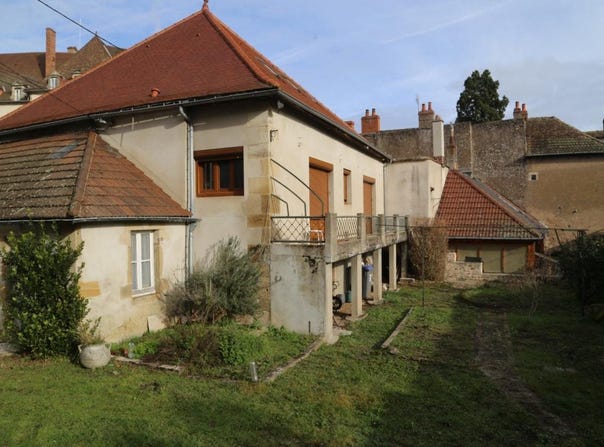 Autun, Burgundy 71400