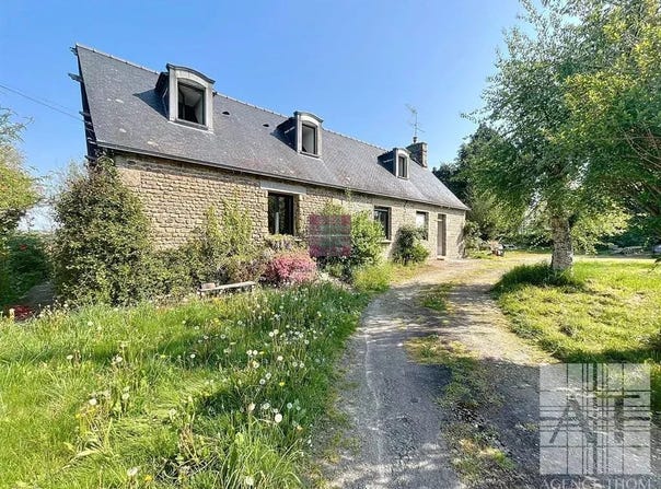 Landivy, Mayenne 53190
