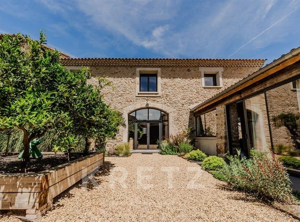 Lagrasse, Languedoc-Roussillon 11220