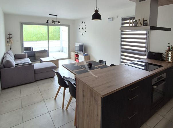 MACON, Bourgogne-Franche-Comté 71000