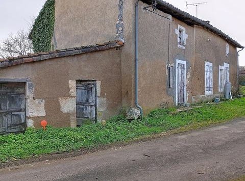 Charras, Poitou-Charentes 16380