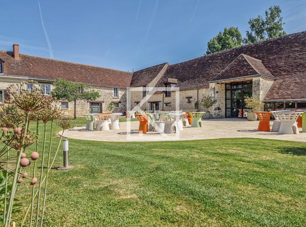 Bossée, Centre 37240