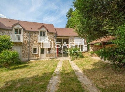 Dampierre-En-Yvelines, Île-de-France 78720