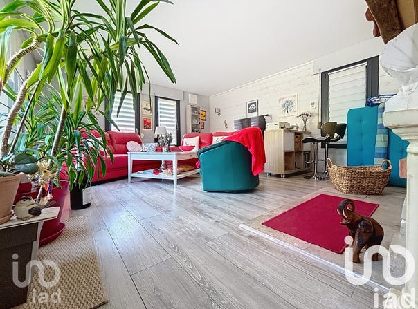 Mesnil-Saint-Loup, Grand Est 10190