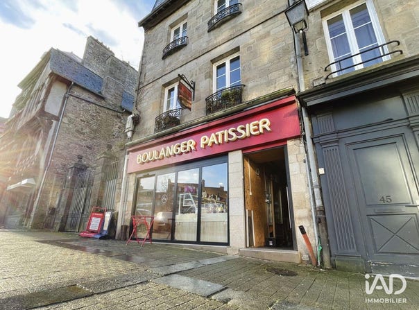 GUINGAMP, Brittany 22200