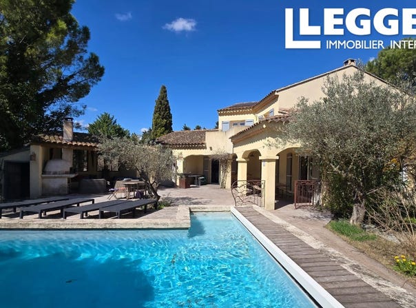 Althen-des-Paluds, Provence-Alpes-Côte d'Azur 84210