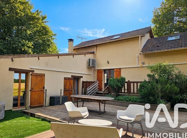 Marcilly-sur-Eure, Normandy 27810