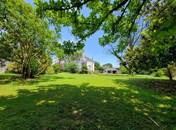 PAU, Nouvelle-Aquitaine 64000