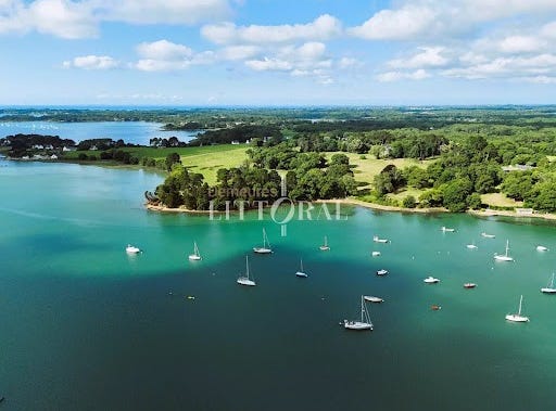 Baden, Brittany 56870
