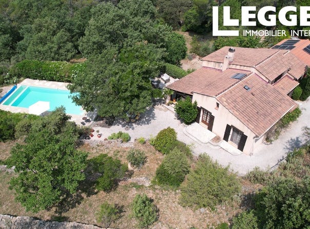 Cabasse, Provence-Alpes-Côte d'Azur 83340