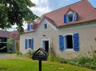 LALONGUE, Aquitaine 64350