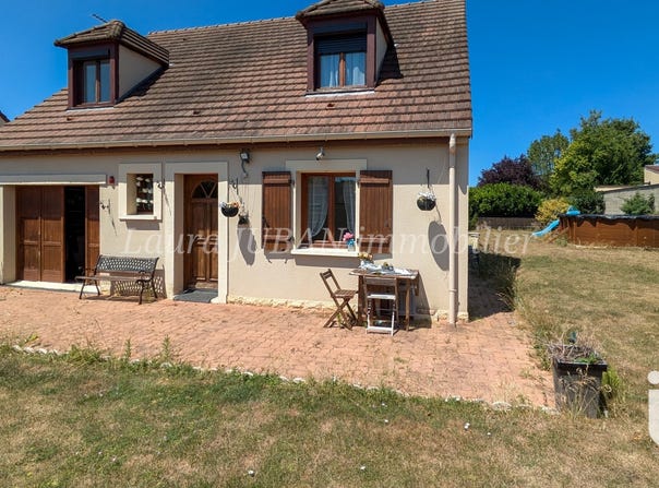 Saint-Germain-Laval, Île-de-France 77130