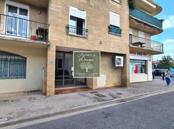 Arles, Provence-Alpes-Côte d'Azur 13200