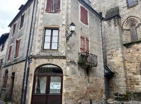 BEAULIEU SUR DORDOGNE, Limousin 19120