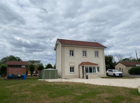 Maxey-Sur-Meuse, Lorraine 88630