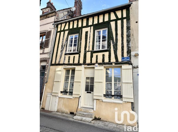 Saint-Julien-du-Sault, Bourgogne-Franche-Comté 89330