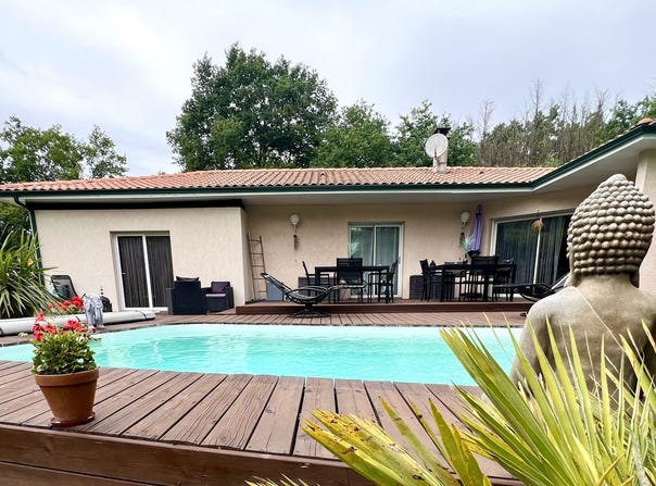 Salles, Nouvelle-Aquitaine 33770