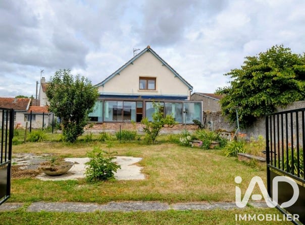 Dugny-sur-Meuse, Grand Est 55100