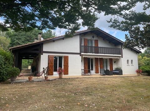 Bazas, Aquitaine 33430