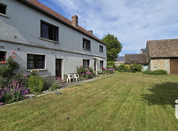 Pacy-sur-Eure, Normandy 27120