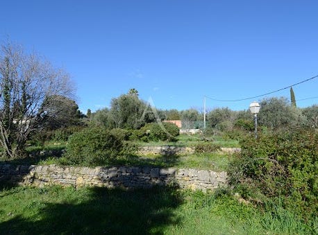 CHATEAUNEUF GRASSE, Provence-Alpes-Côte d'Azur 06740