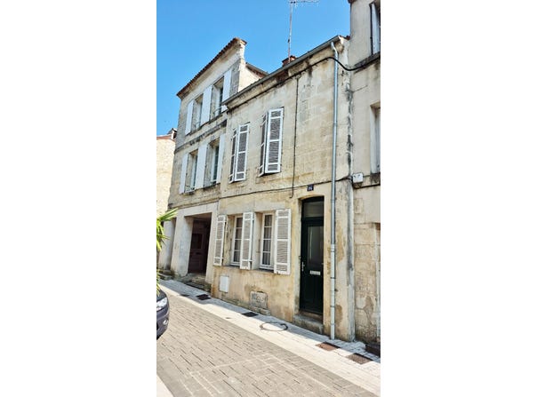 SAINTES, Nouvelle-Aquitaine 17100