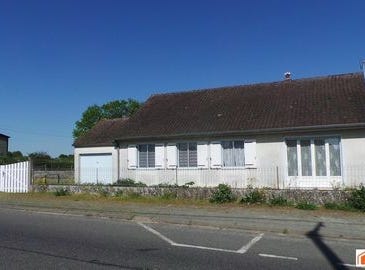Couesmes, Centre 37330