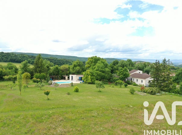 La Roche-sur-Grane, Auvergne-Rhône-Alpes 26400