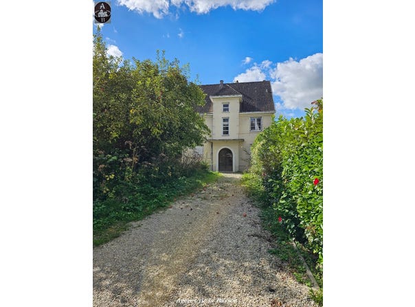 Provins, Seine-et-Marne 77160