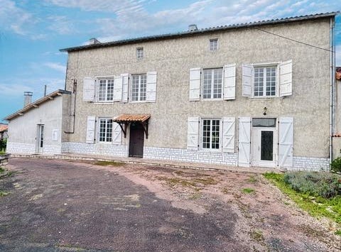 LA MAGDELEINE, Poitou-Charentes 16240
