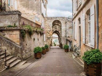 BLAYE, Aquitaine 33390