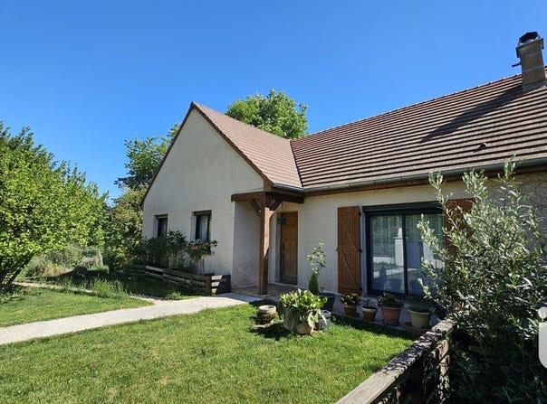 Chézy-sur-Marne, Hauts-de-France 02570