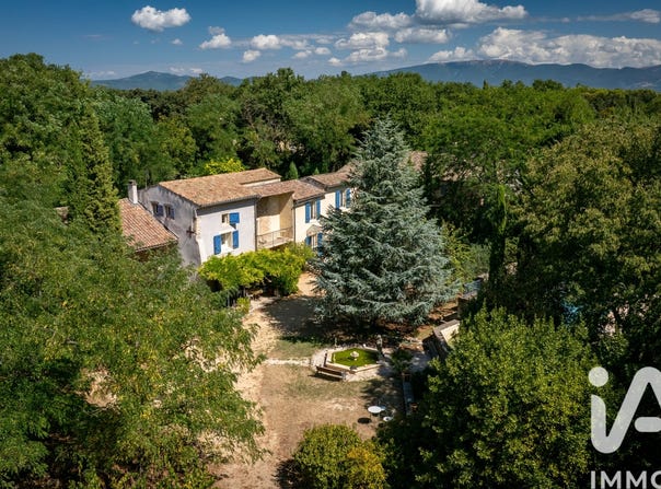 Grignan, Auvergne-Rhône-Alpes 26230