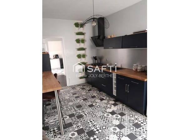 Bree, Pays de la Loire 53150
