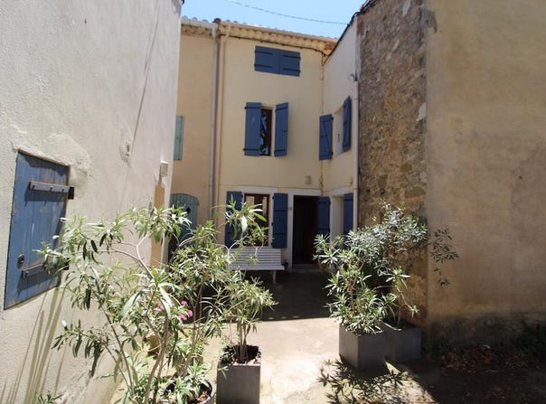 Lagrasse, Languedoc-Roussillon 11220