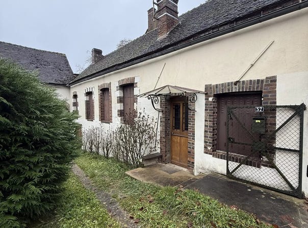 Champlost, Yonne 89210
