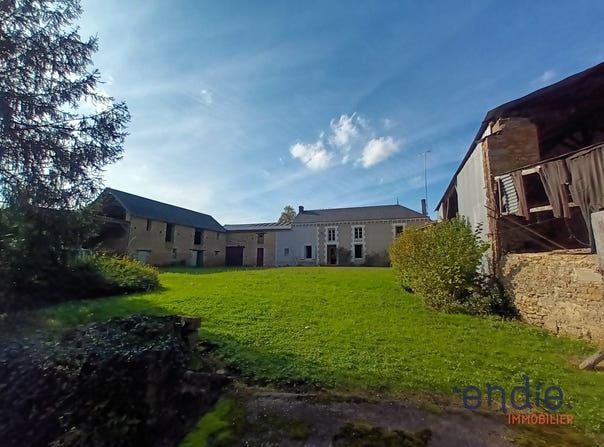 MONCONTOUR, Nouvelle-Aquitaine 86330