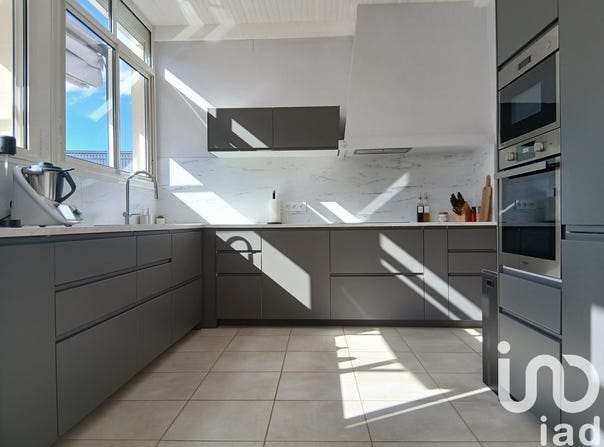Chinon, Centre-Val de Loire 37500