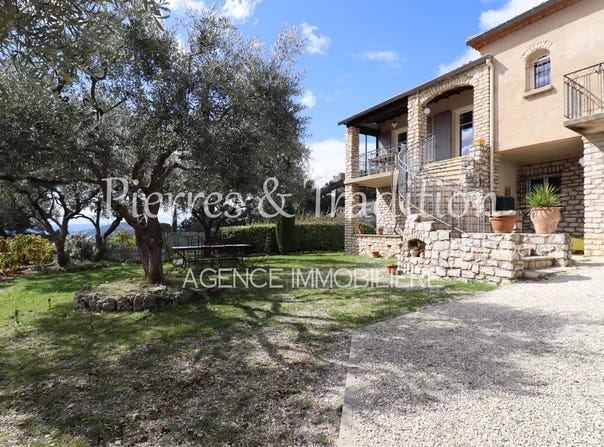 Saint-Saturnin-lès-Apt, Provence-Alpes-Côte-d'Azur 84490
