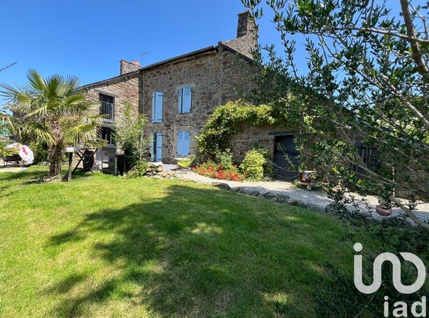 Pleudihen-sur-Rance, Brittany 22690