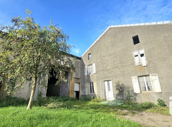 Dom-le-Mesnil, Grand Est 08160