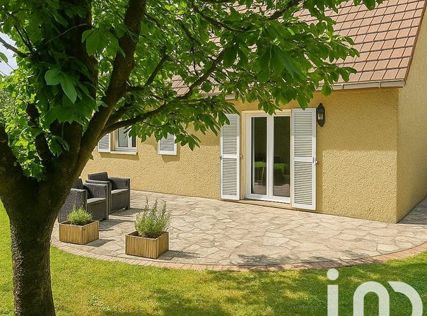 Crépy-en-Valois, Hauts-de-France 60800