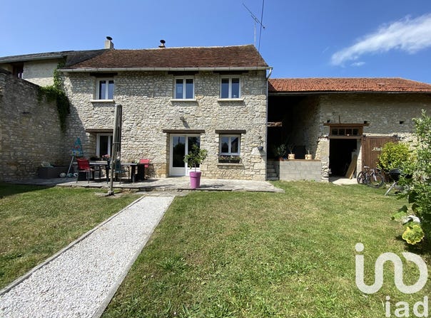 Briarres-sur-Essonne, Centre-Val de Loire 45390