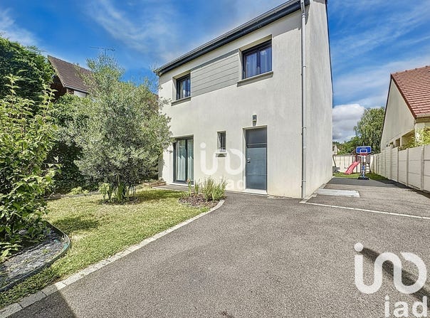 Pontault-Combault, Île-de-France 77340