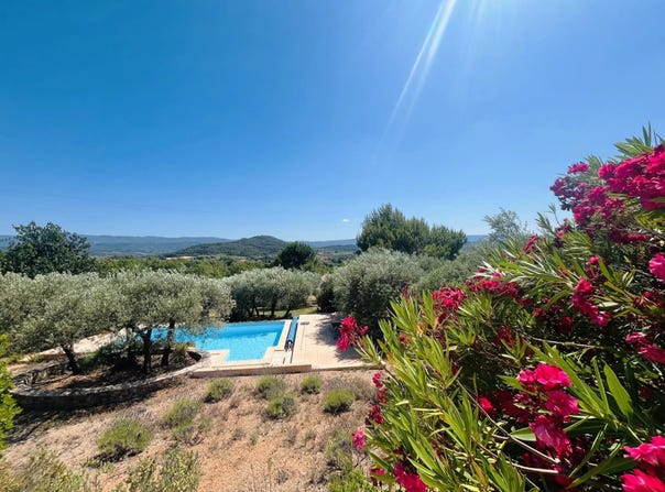 Saint-Saturnin-lès-Apt, Provence-Alpes-Côte-d'Azur 84490