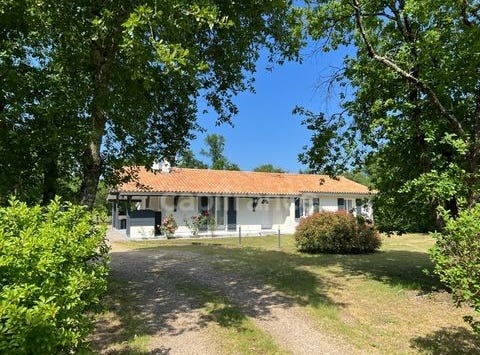 LAGORCE, Aquitaine 33230