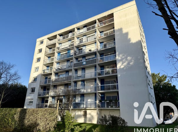 Vannes, Brittany 56000