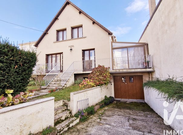 Lucé, Centre-Val de Loire 28110